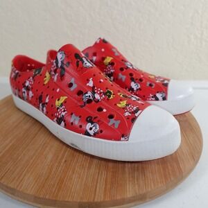 Disney X Native Minnie Mouse Women Size 11 Shoes Red Slip On Waterproof Sneakers